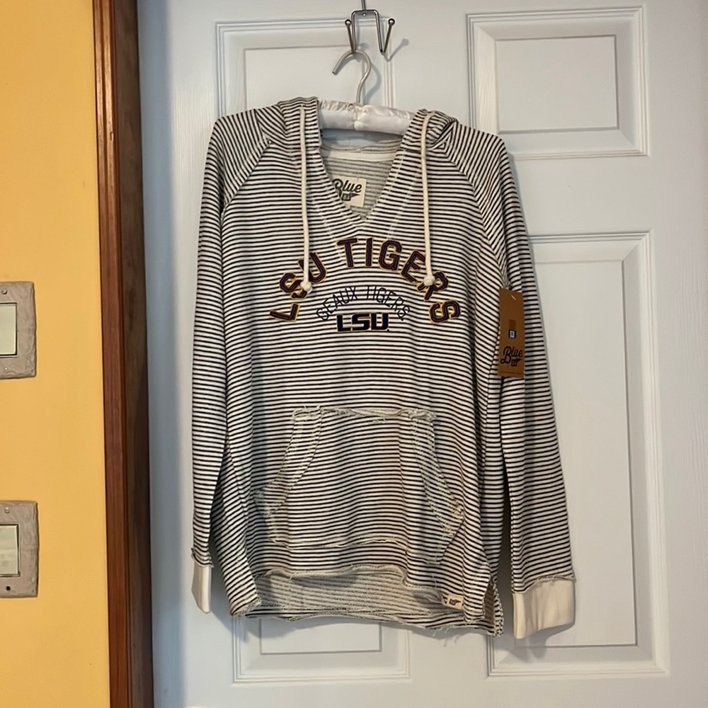 Blue 84 women light weight sweatshirt. NWT